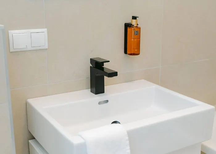Apartamento Homey 2br Perfect For 4-6 Metro Close To Naschmarkt *