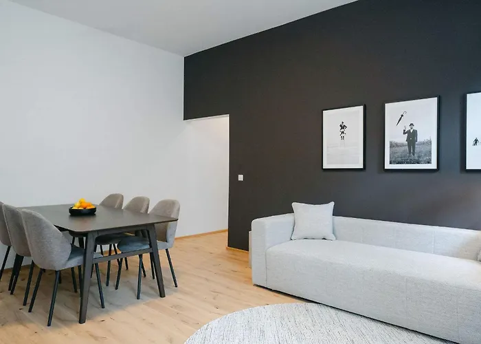 Homey 2br Perfect For 4-6 Metro Close To Naschmarkt * Viena
